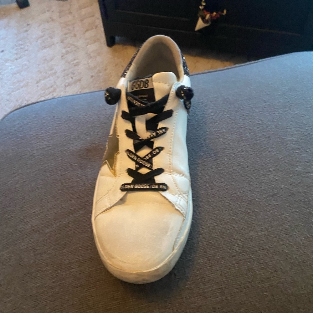 Golden goose/ don’t believe to be authentic but great dupe and price/barelyworn